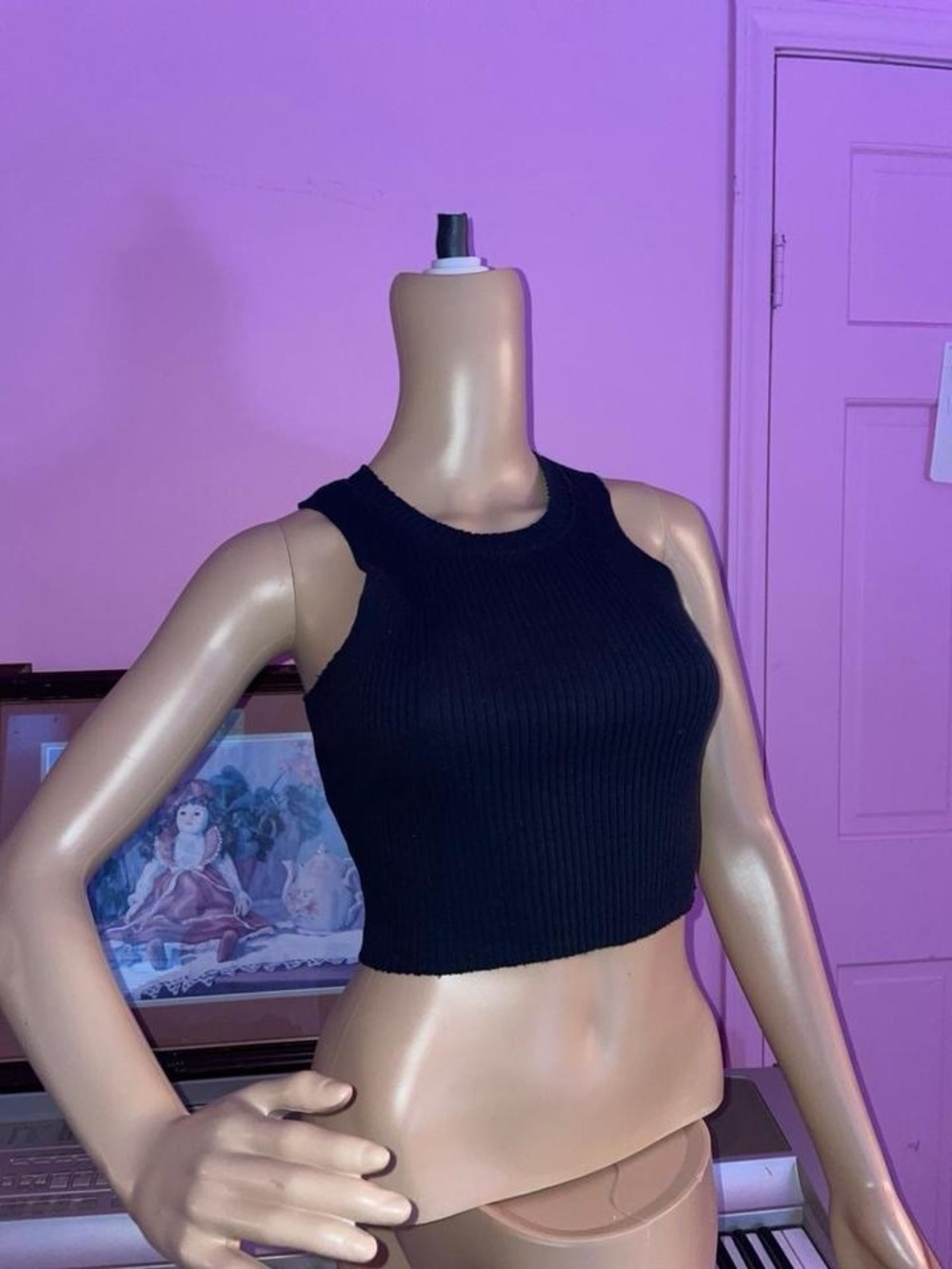 🩰 5/$10 bundle deal - black ribbed knit crop top